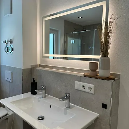 Neubau, Bergpanorama, Gute Lage, Tiefgarage